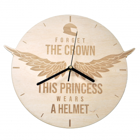 Forget the crown, this princess wears a helmet - drewniany zegar ścienny z grawerem
