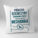 Poduszka dziewczyny chronionej przez troskliwego mechanika - poduszka z nadrukiem