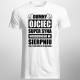 Dumny ojciec super syna urodzonego w Sierpniu - męska koszulka z nadrukiem